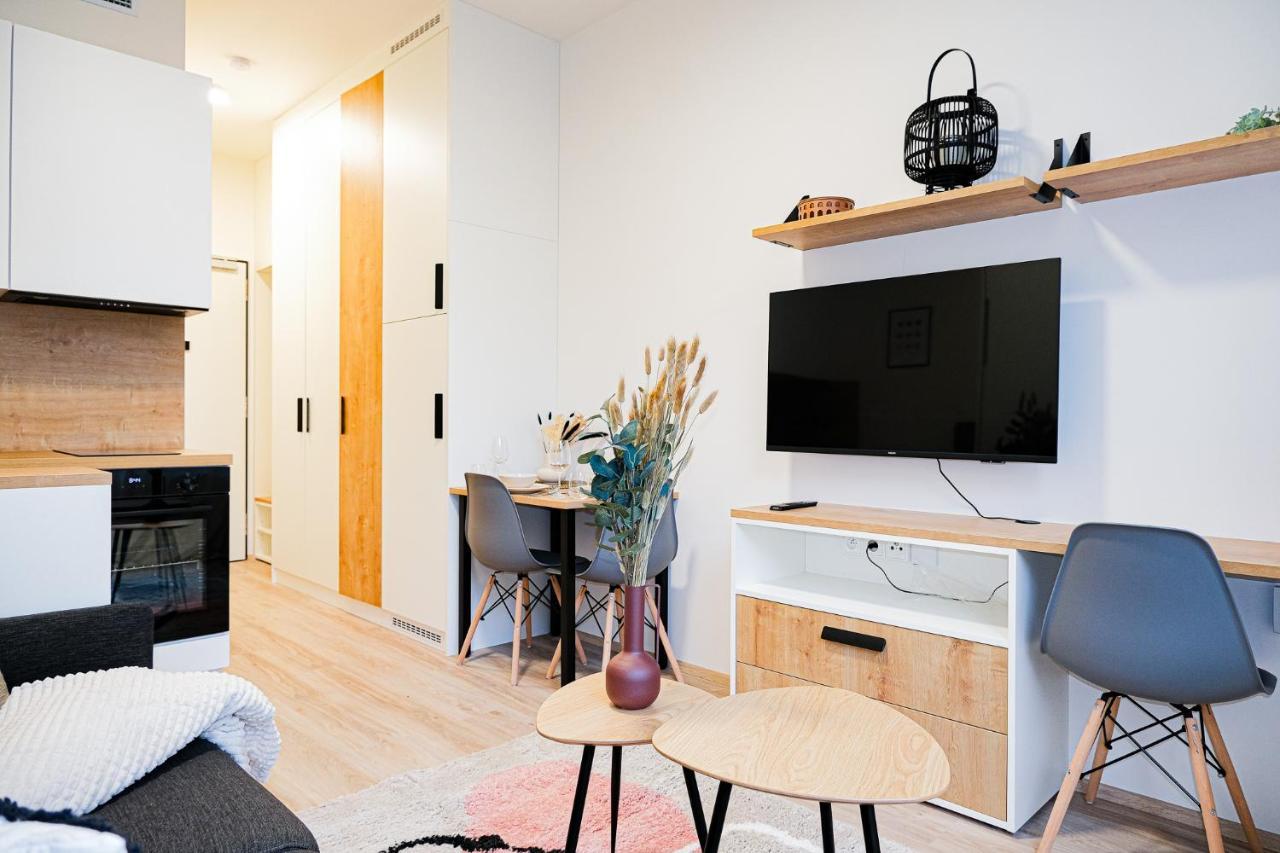 Mymozart Apartments Prague By Rentero Property المظهر الخارجي الصورة